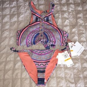 NWT Red Carter Coral Reed Knot Front Bikini Set S